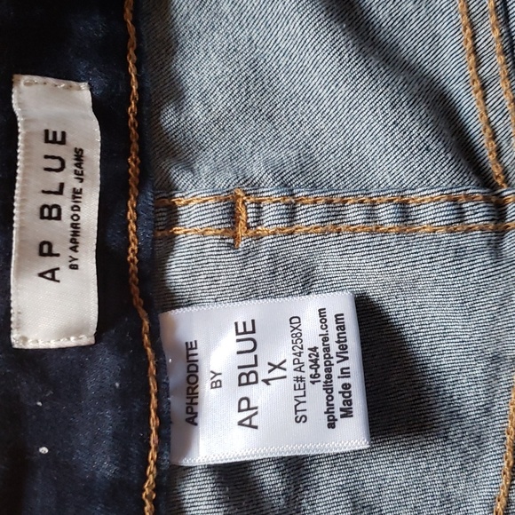 AP Blue by Aphrodite jeans 1XL Distressed dark denim paint splatter High-waisted - Picture 2 of 13